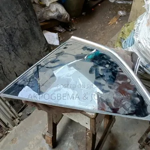 Vent Glass for Toyota, Lexus Mercedes