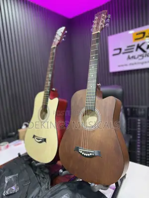 Acoustic Guitar - Box Guitar