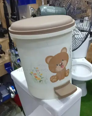 5litres Capacity Plastic Waste Bin.