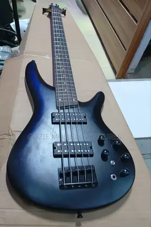 Ibanez 5-Strings Bass Guitar