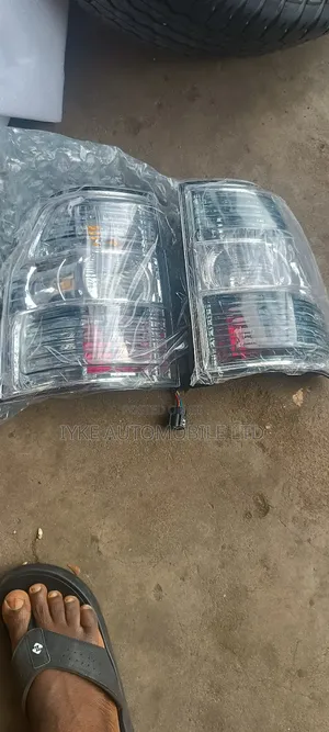 Mitsubishi Pajero Rear Lights 2010