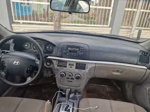 Hyundai Sonata 2008 Gold