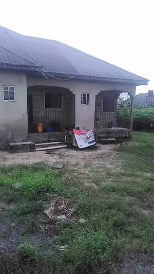 2bdrm Block of Flats in Ugbokodo, Okpe, Warri for sale