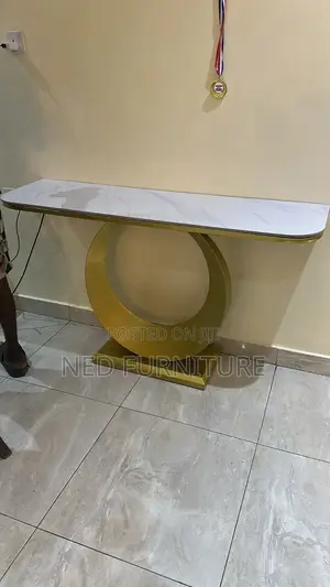 Quality Hallway Console