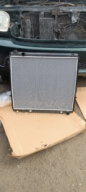 Radiator Toyota Sequoia 2023