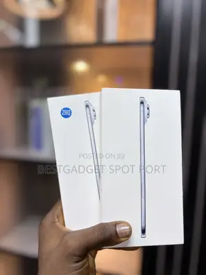 New Apple iPhone Air 256 GB