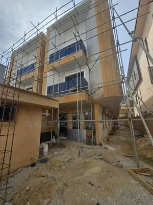 4bdrm Duplex in Ikeja for sale