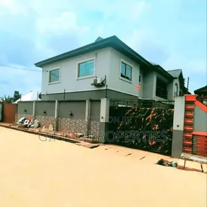 2bdrm Block of Flats in Twice Sister Estate, Port-Harcourt for sale
