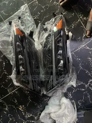 Set of Venza Headlight 2010 Upgrade