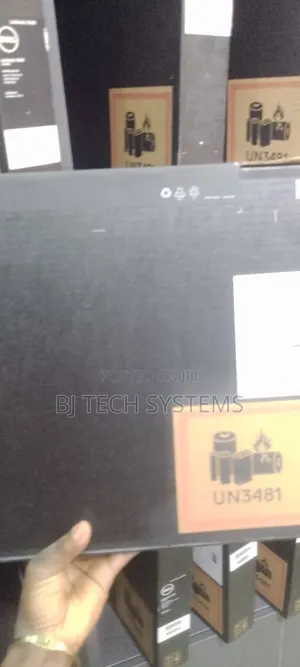 New Laptop Dell Latitude 3490 16GB Intel Core Ultra 5 SSD 256GB