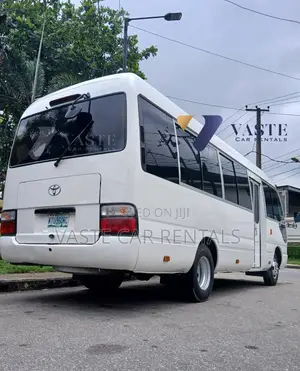Coaster Bus For Hire – Ideal For Staff Bus And Corporate Trips