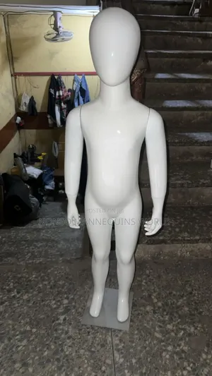 Age 4 To 6 Years Glossy White Unisex Kids Mannequin