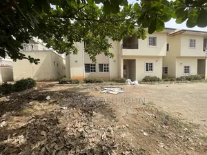4bdrm Duplex in Maitama for rent