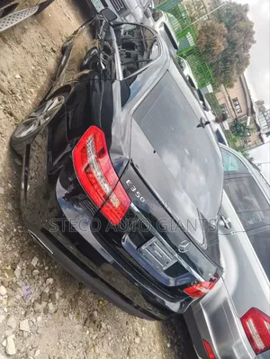 Mercedes-Benz E350 2012 Black