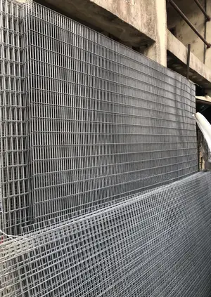 Galvanized Welded Wire Mesh Panel (9 X 8ft )