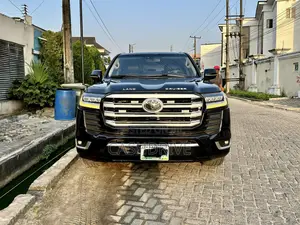 Toyota Land Cruiser 2022 Black