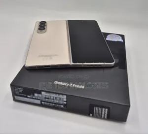 Samsung Galaxy Z Fold4 256 GB Gold