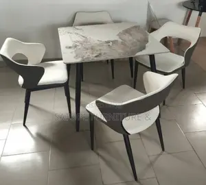 Simple Dining Set by 4