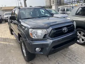 Toyota Tacoma 2015 Gray