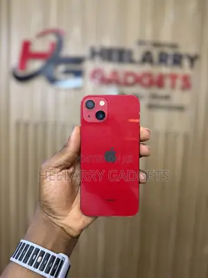 Apple iPhone 13 128 GB Red