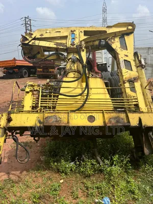 8 Tons Hiab Crane Self Loader - Foreign Use