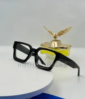 Gucci Eyewear Accessories
