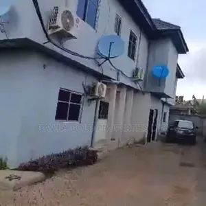 12bdrm Block of Flats in Benin City for sale