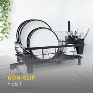 Blackmoor Dish Drainer With Non Slip Feet