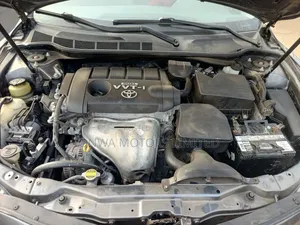 Toyota Camry LE 4dr Sedan (2.5L 4cyl 6AM) 2010 Gray