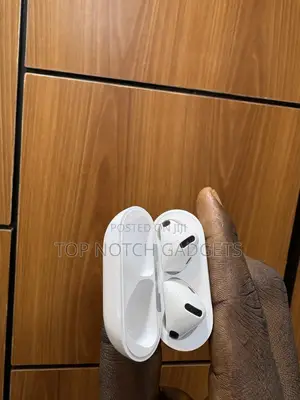 Airpod 4 Active Noise Cancellation