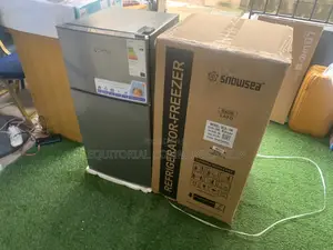 Snowsea 136l Durable Double Door Fridge