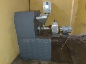 200kg/Hr Floating Fish Feed Extruder Machine – High Capacity