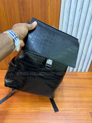 Black Platinum Croc Skin Leather Bagpack. Original Leather Perfect