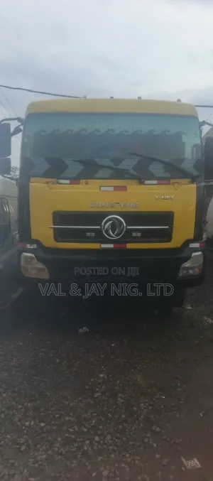 Dongfeng 12 Tyres Tipper Truck