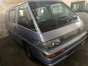 Mitsubishi L300 2002 Silver