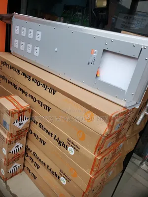 Felicity D2 60w-P All in One Solar Street Lights 8 Eyes