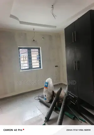 2bdrm Block of Flats in Akala Akobo for rent