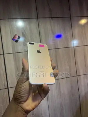 Apple iPhone 7 Plus 128 GB Gold