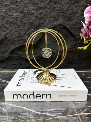 Multi Strand Crystal Stand