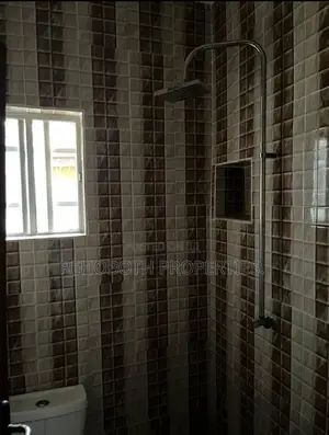 2bdrm Apartment in Akoto, Akala Express for rent