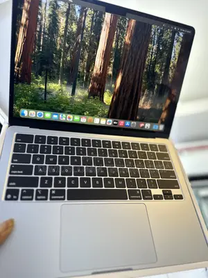 Laptop Apple MacBook Air 2025 M4 13-inch 16GB Apple M4 SSD 256GB