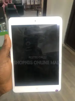 Apple iPad 10.2 (2020) Wi-Fi 16 GB