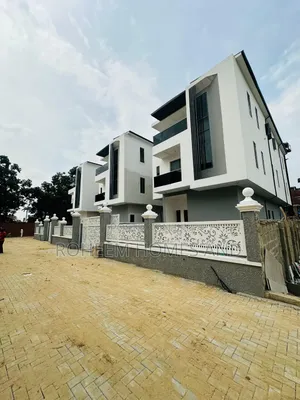 5bdrm Duplex in Secured Estate, Ikeja GRA for sale