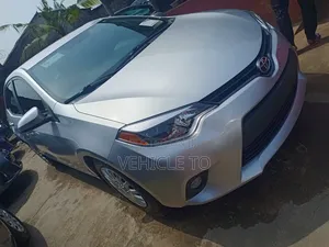 Toyota Corolla 2016 Silver