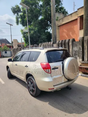 Toyota RAV4 2007 Gold