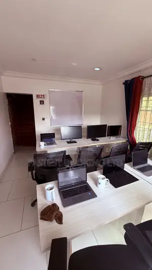 Big Office Space at Orchid Road Leeki