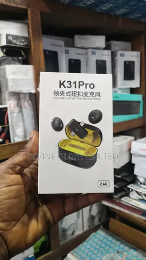 Pro 2.4g Wireless Collar Clip Microphone With Charging Case