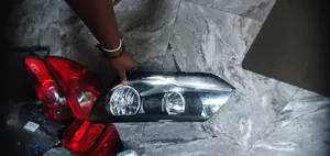 Headlights Volkswagen Tiguan 2013