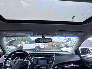 Toyota Avalon XLE 4dr Sedan (3.5L 6cyl 6A) 2014 Blue