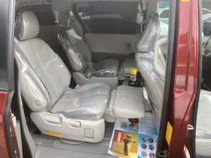 Toyota Sienna Limited 7 Passenger 2011 Red